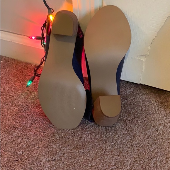 Steve Madden Women's Nonstp Bootie (never worn) - Picture 3 of 5